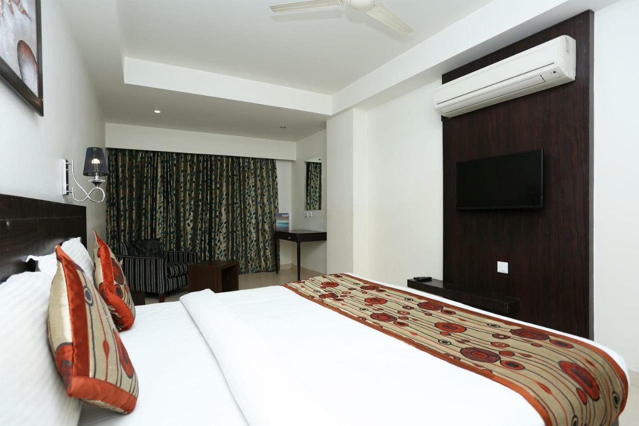 Capital O 3600 Hotel Royal Windsor Kathgodam Ngoại thất bức ảnh
