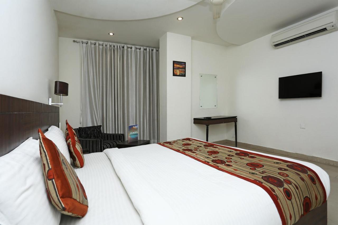 Capital O 3600 Hotel Royal Windsor Kathgodam Ngoại thất bức ảnh