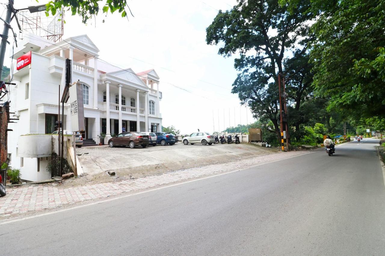 Capital O 3600 Hotel Royal Windsor Kathgodam Ngoại thất bức ảnh