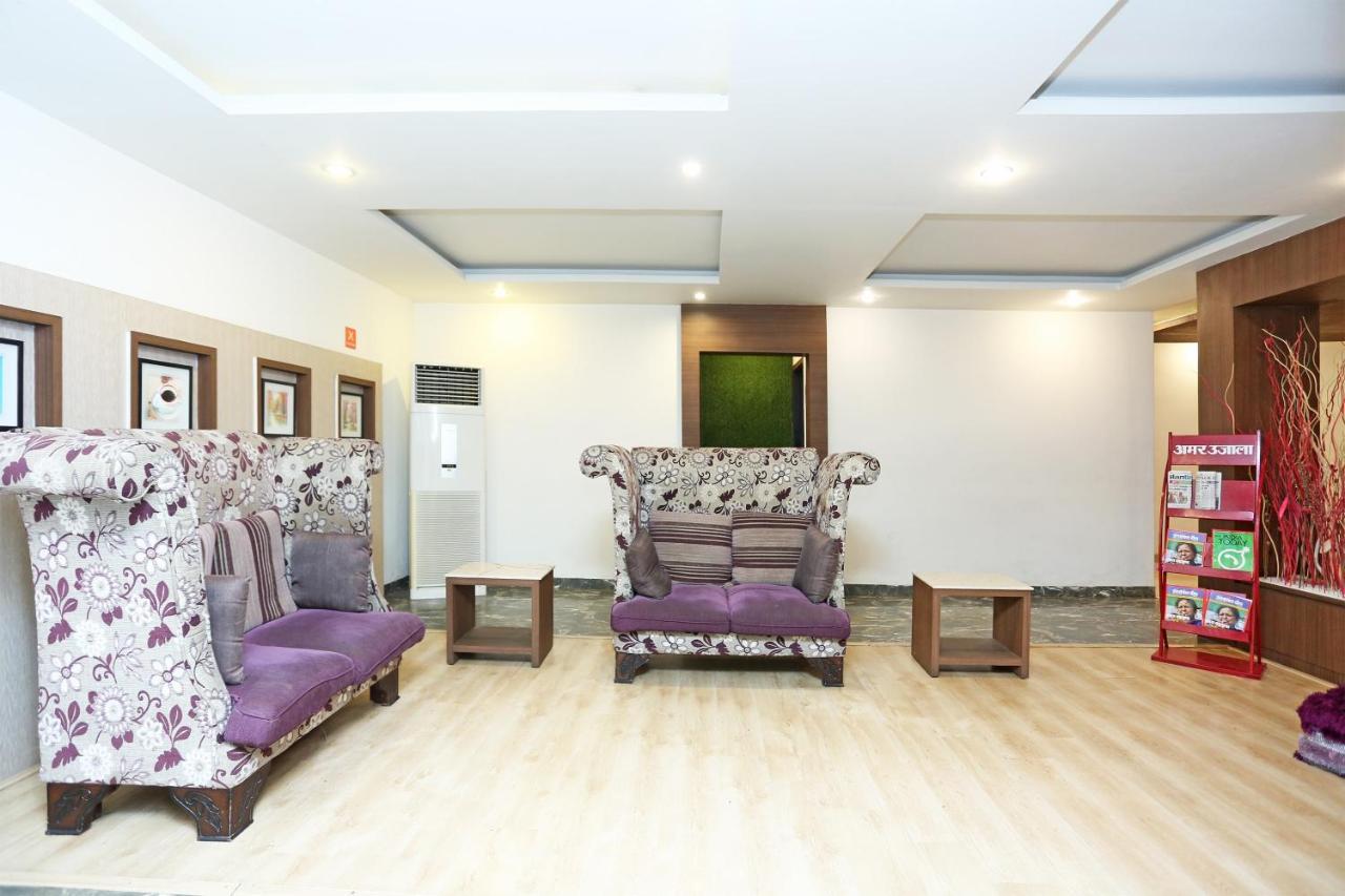 Capital O 3600 Hotel Royal Windsor Kathgodam Ngoại thất bức ảnh