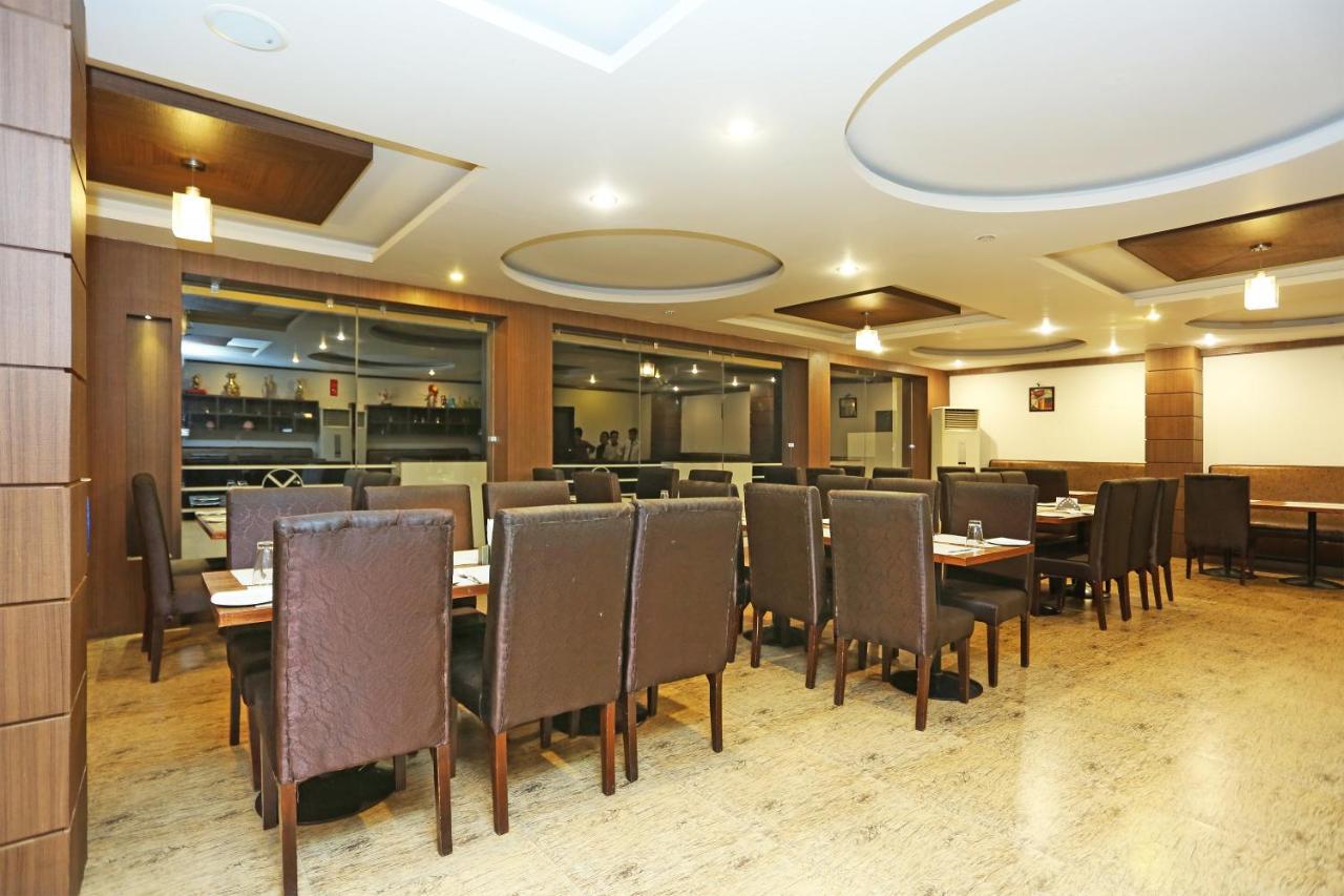 Capital O 3600 Hotel Royal Windsor Kathgodam Ngoại thất bức ảnh